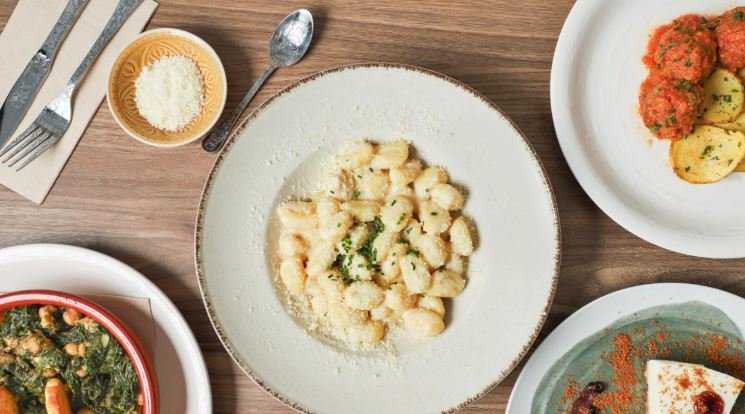 Artículo sobre Madreselva Tapas en ABC de Sevilla, Gurmé